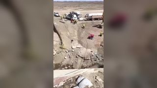 Sierra de hilo sobre orugas para corte de grandes edificios de hormigón
