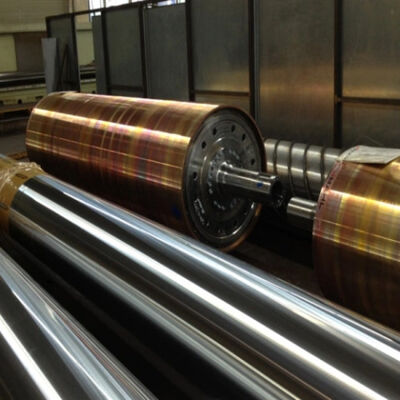 Fast Delivery 42CrMo Alloy Steel Cooling Roller with HRC65 Hardness and Ra0.01 Roughness for Nonwoven Fabric