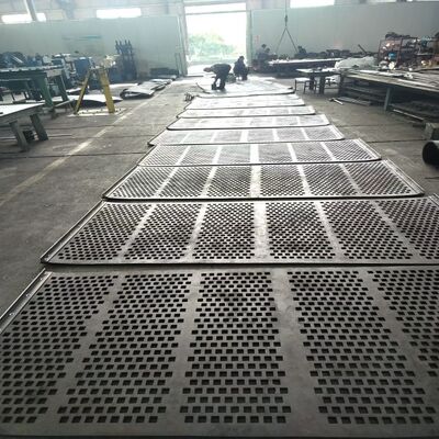 Mining Vibrating Screen 60*20mm Rubber Screen Panels High Performance