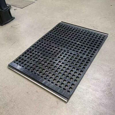 Mining Rubber Screen Panel 305×610mm with 80 Shore Hardness and Cutter Apertures for Wet Ore Processing