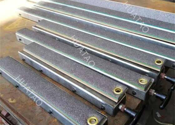 Black UHMWPE Anti Abrasion Slide Pad For Wood Panel Sanding Machine Conveying Support