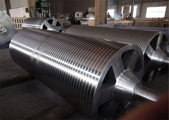 La máquina acanalada de papel de rollo de prensa parte el rodillo acanalado para la fabricación de papel