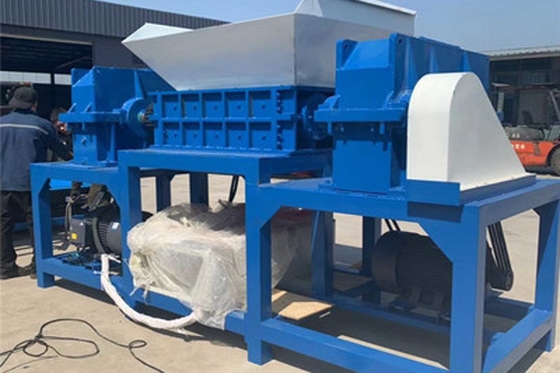 Máquina trituradora para reciclar residuos de neumáticos modelo HT800