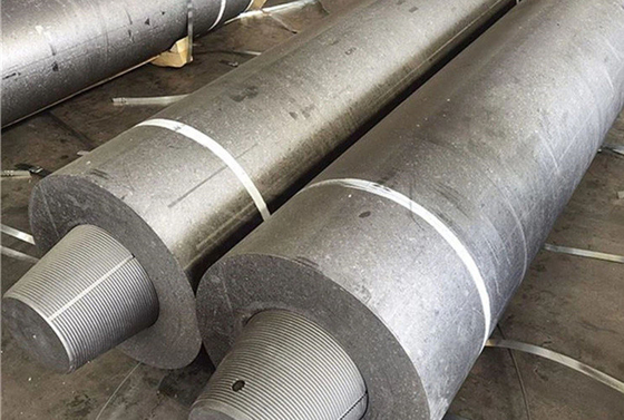 Electrodos de grafito UHP de altas prestaciones para hornos industriales exigentes