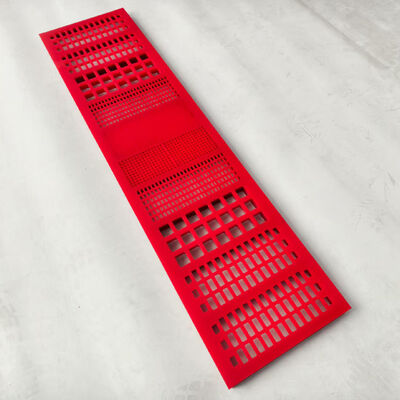 Malla tensada de poliuretano roja de 30 mm para minería con alta resistencia al desgaste