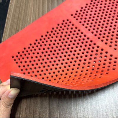 Panel de pantalla de goma importada resistente al desgaste de 1,25 m de ancho con orificios redondos de 4-12 mm