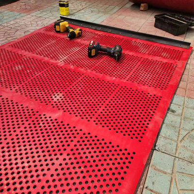 Panel de goma autolimpiante de 1 m de ancho y 6 mm de grosor con orificios de 3 mm para separación de material fino