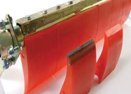 Polyurethane Primary Cinturón limpiador de la hoja naranja resistente al desgaste transportador de minería parte