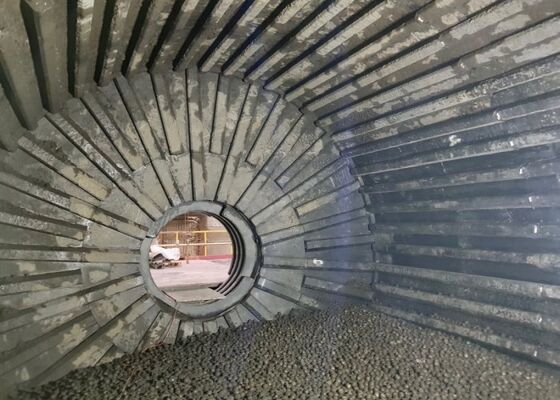 Revestimientos de caucho resistentes a la abrasión para molinos de bolas con larga vida útil y superficie tratada térmicamente
