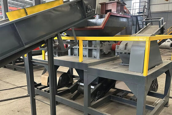 Trituradora de doble eje de 800-1500 kg/h para terrones de plástico duro