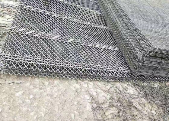 Criba autolimpiante de alta capacidad para aplicaciones de cribado de minerales