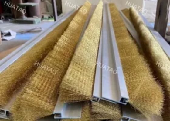 Presión continua de la correa de acero de limpieza del cepillo, Filamento de nylon de alta temperatura, longitud personalizada para la línea de paneles de madera