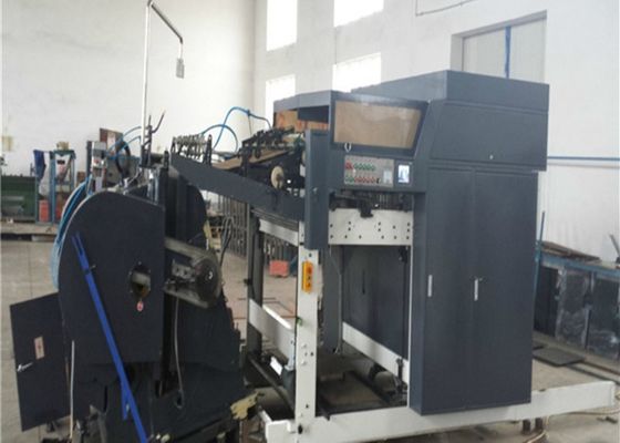 Máquina automática de la cartulina acanalada que corta con tintas